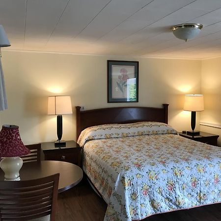Royale Coach Motor Lodge แฮมป์ตัน ภายนอก รูปภาพ