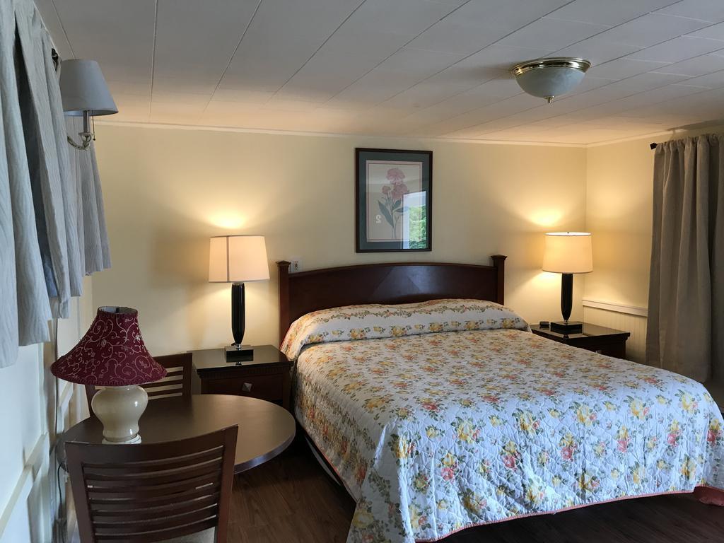 Royale Coach Motor Lodge แฮมป์ตัน ภายนอก รูปภาพ