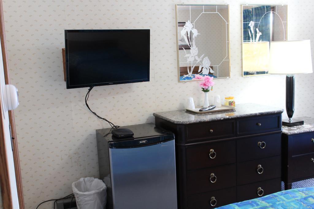 Royale Coach Motor Lodge แฮมป์ตัน ภายนอก รูปภาพ
