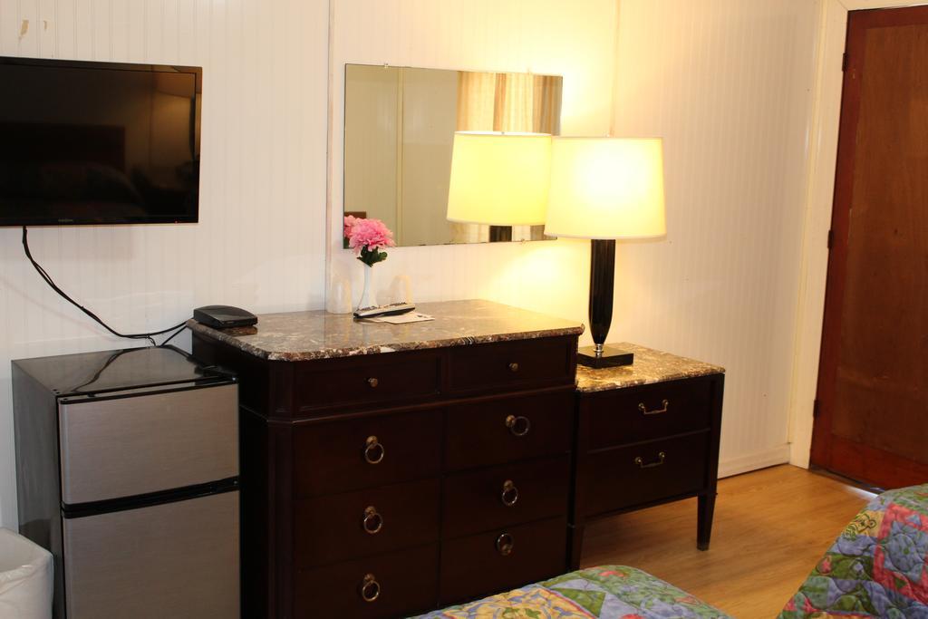 Royale Coach Motor Lodge แฮมป์ตัน ภายนอก รูปภาพ