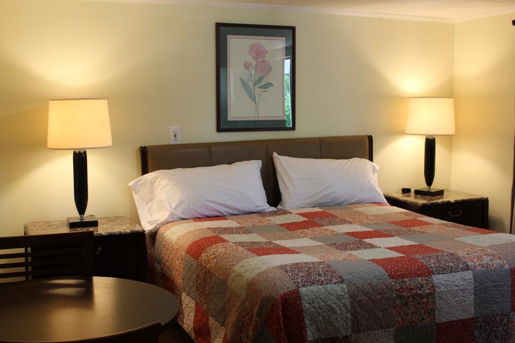 Royale Coach Motor Lodge แฮมป์ตัน ภายนอก รูปภาพ